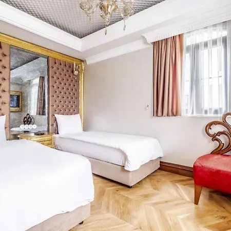 Glamorous Authentic In Ueskuedar * Isztambul
