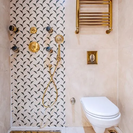 Glamorous Authentic In Ueskuedar * Estambul