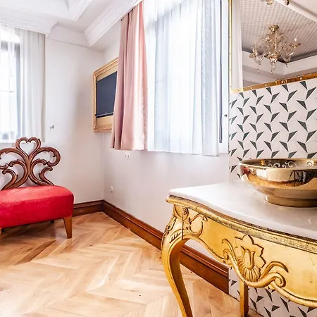 Glamorous Authentic In Ueskuedar شقة اسطنبول