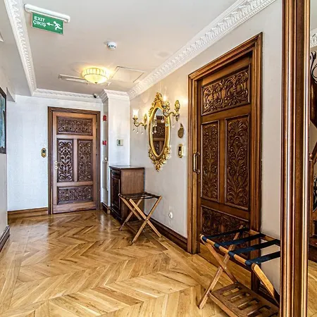 Appartement Glamorous Authentic In Ueskuedar Istambul
